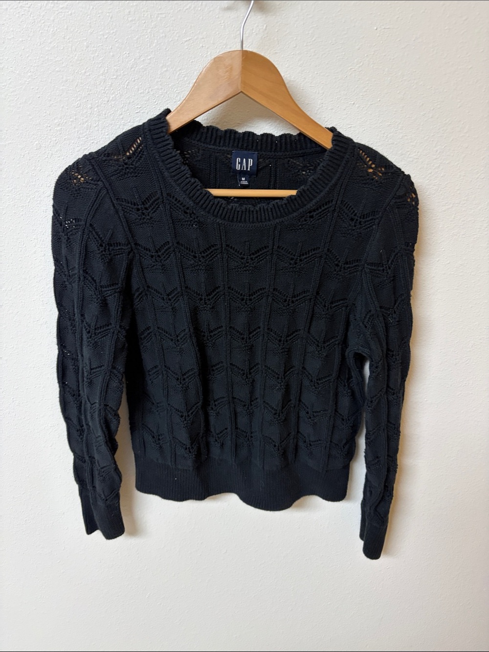 GAP Black Openknit Crewneck Sweater women’s  size M